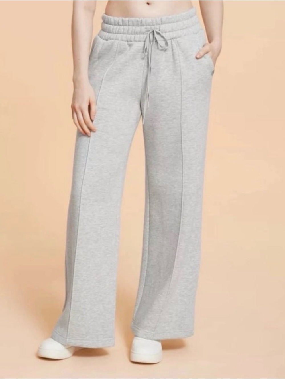 🌸NWT BLOGILATES TRAVEL TROUSER WIDE LEG GREY SIZE MEDIUM🌸